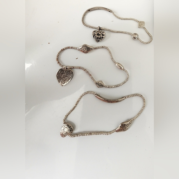 Jewelry - Bracelet silvertone